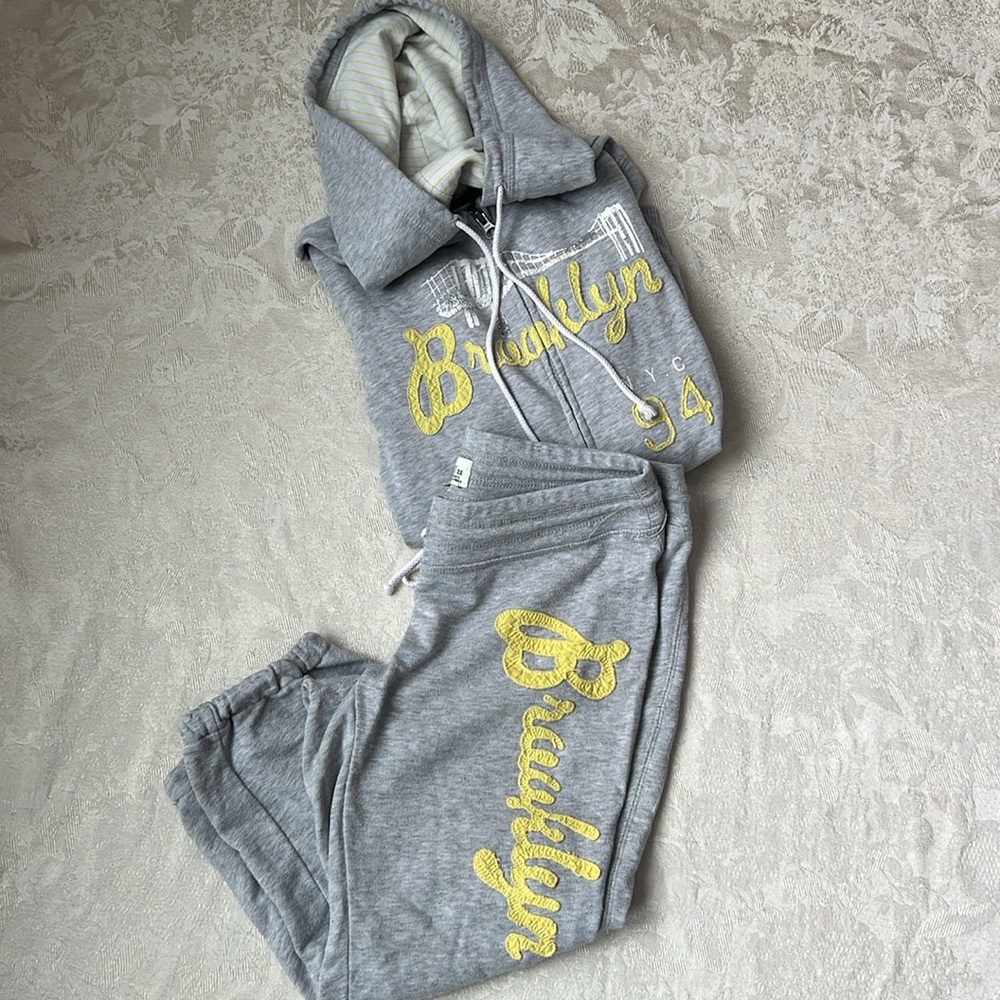 Old Navy “Brooklyn N.Y.C.” Hoodie and 7/8 Joggers Set
